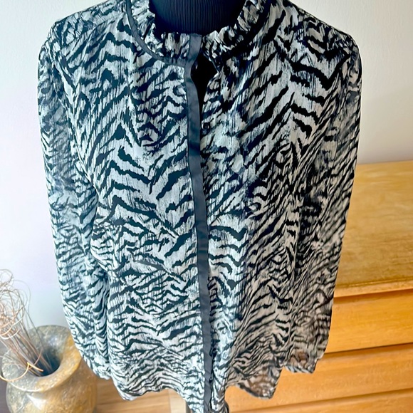 Kardashian Kollection Women's Zebra Print Blouse size XL - Picture 4 of 8
